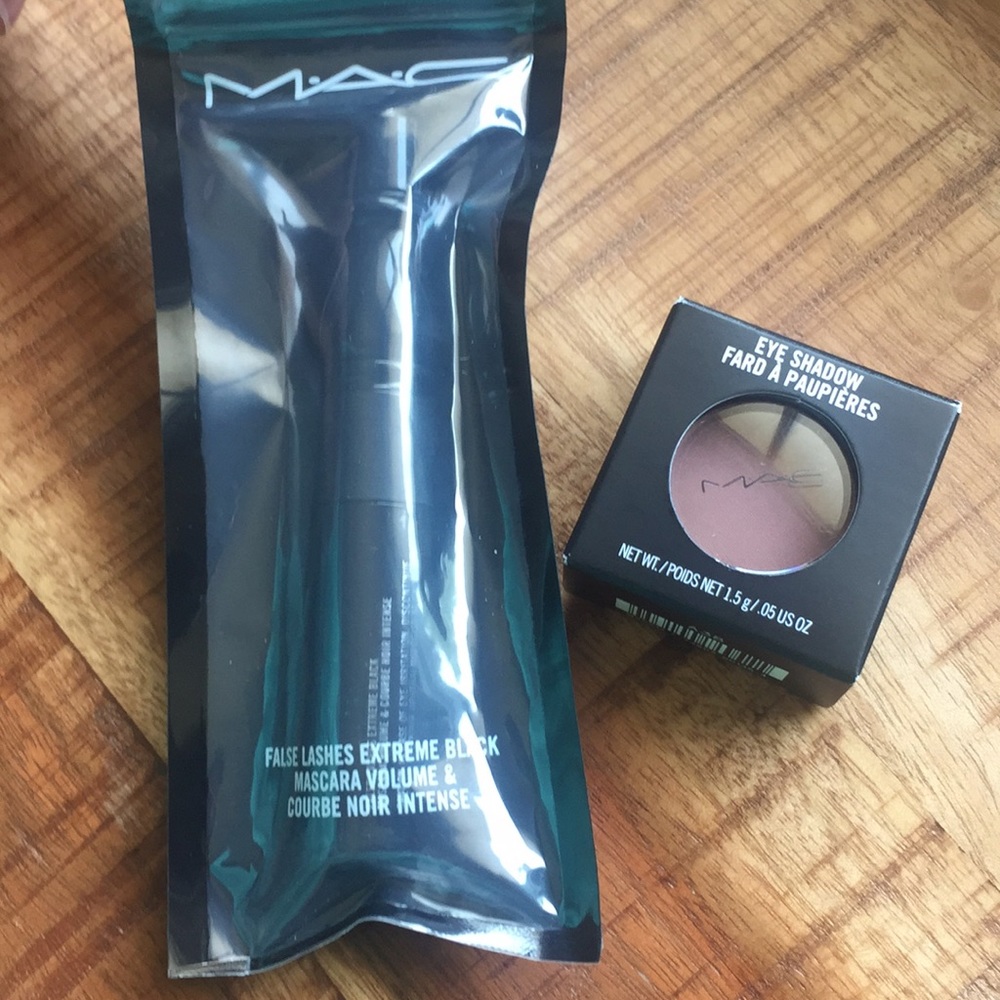 NEW Mac Eye Shadow and Mascara Combo